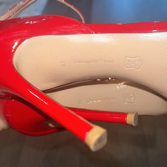 Gianvito Rossi Patent Leather Sandals Red - Picture 7 of 7